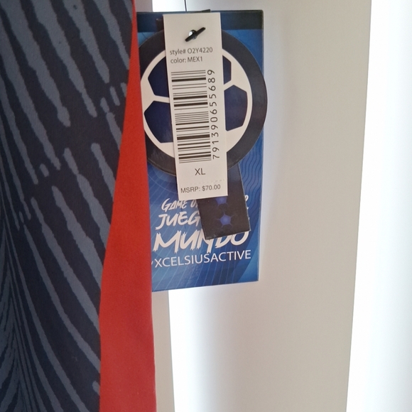 NWT XL XCelsius Active Mexico Futbol Soccer Jersey Shirt MSRP $70 - Picture 4 of 6